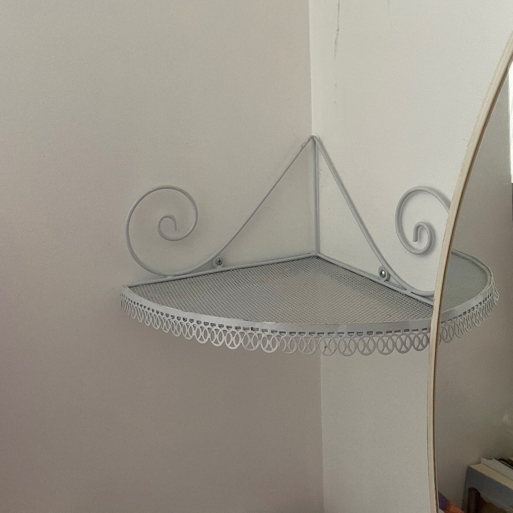 Corner Shelf